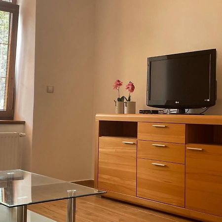 Apartmany Elzet トレボン エクステリア 写真